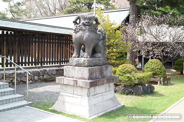 札幌護国神社の狛犬